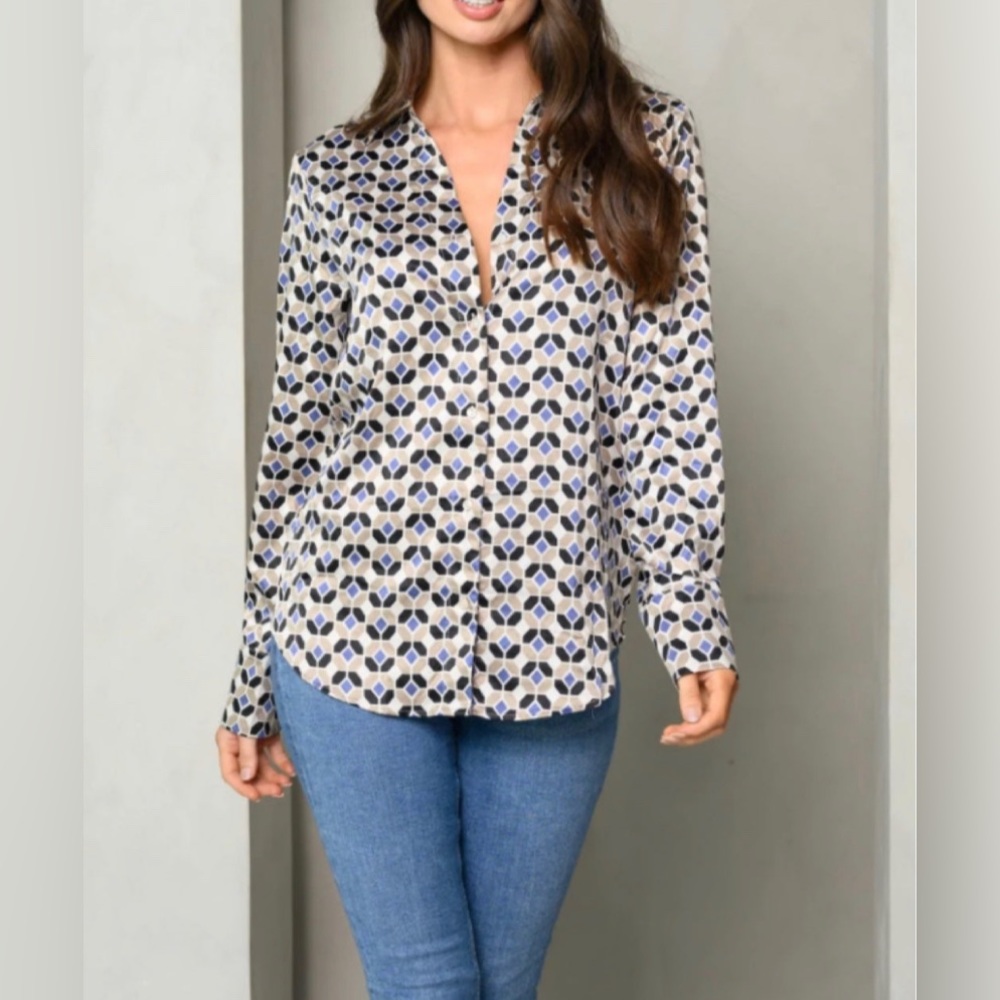 Women’s Geo Pattern Button Up Collar Satin Top